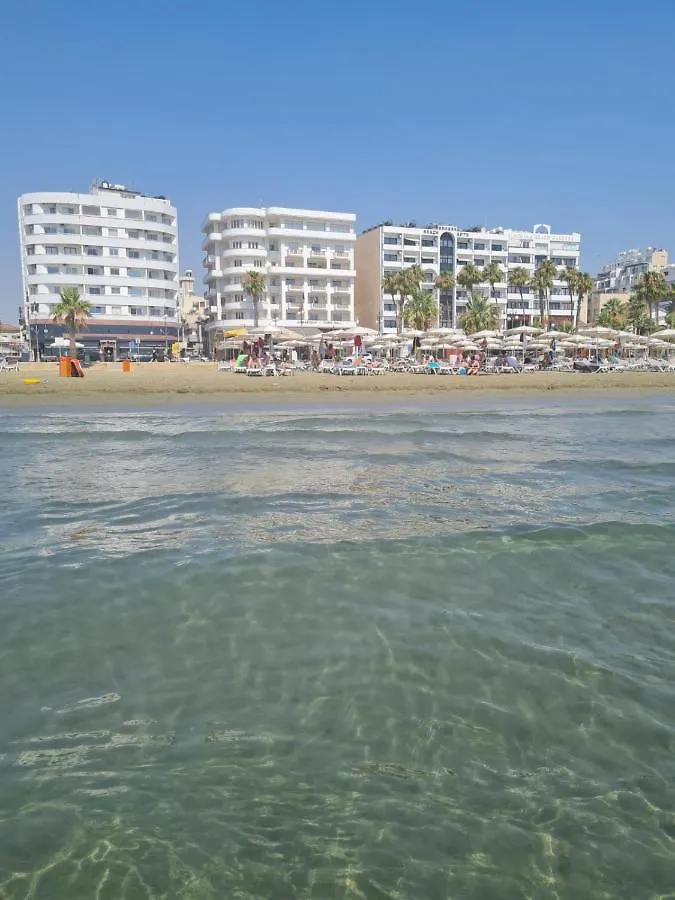 Alex Beach Apartment 32 Larnaca