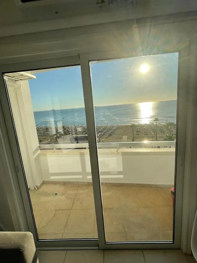 Alex Beach Apartment 32 Larnaca