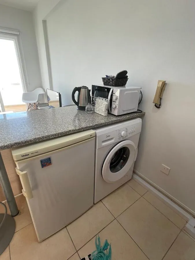 Alex Beach Apartment 32 Larnaca 0*,